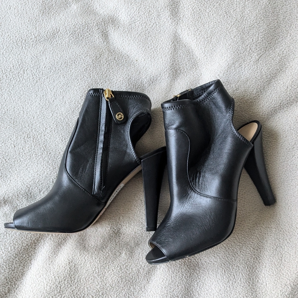 Michael Michael Kors Black Selina Black Stretch Leather Bootie Size 7.5 …